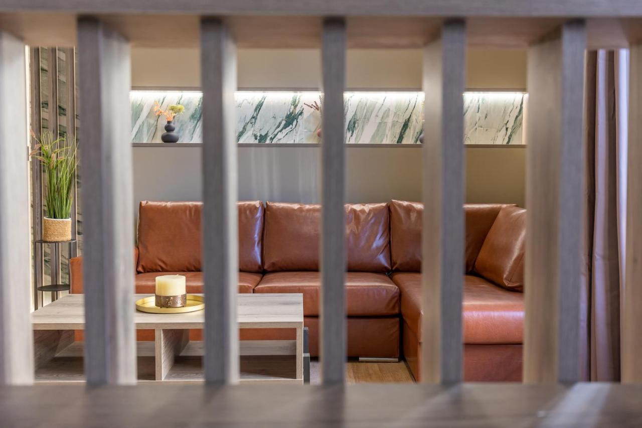 Noho Boutique , Premium Living Dikeou 8 Lägenhet Aten Exteriör bild