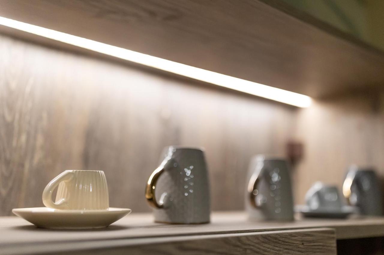 Noho Boutique , Premium Living Dikeou 8 Lägenhet Aten Exteriör bild