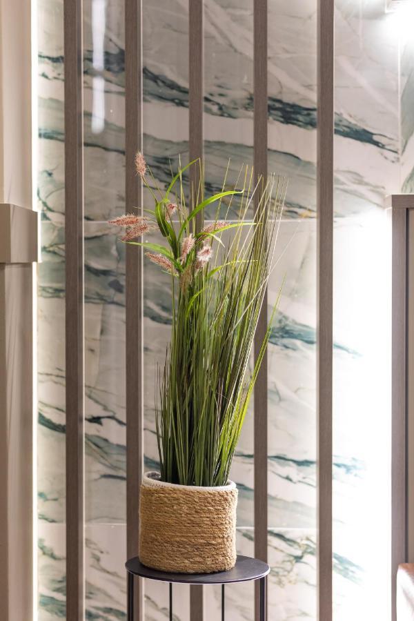 Noho Boutique , Premium Living Dikeou 8 Lägenhet Aten Exteriör bild