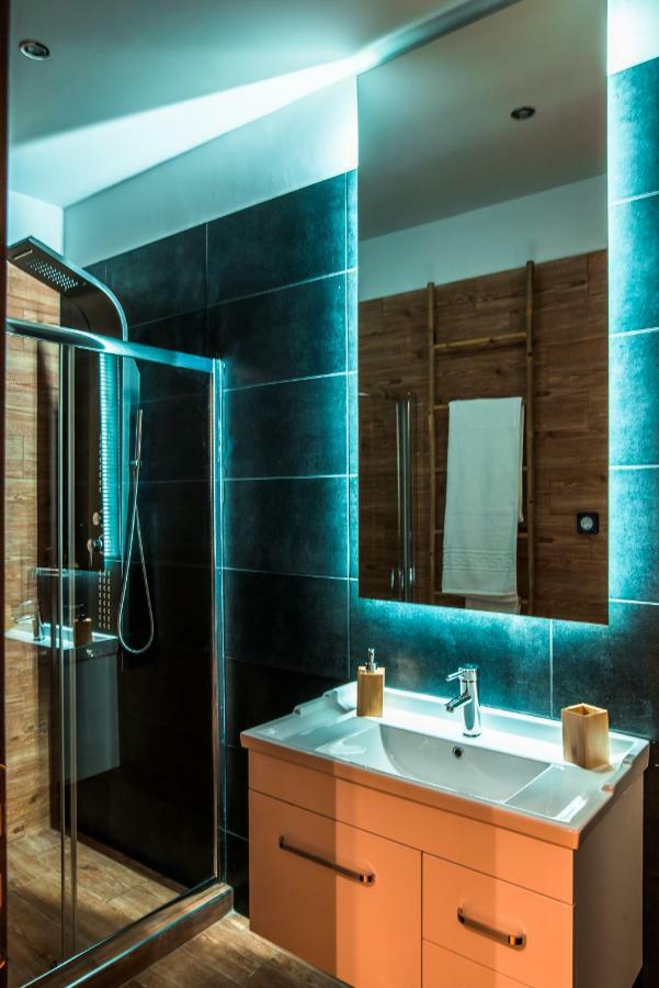 Noho Boutique , Premium Living Dikeou 8 Lägenhet Aten Exteriör bild